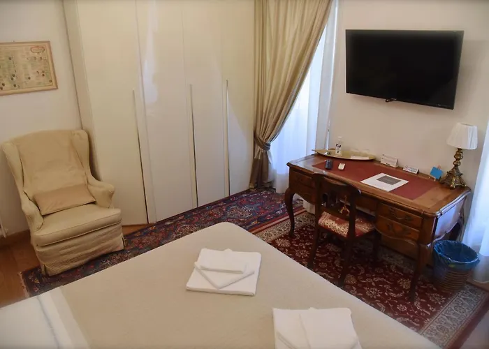 לינה וארוחת בוקר Carlo Alberto 4*